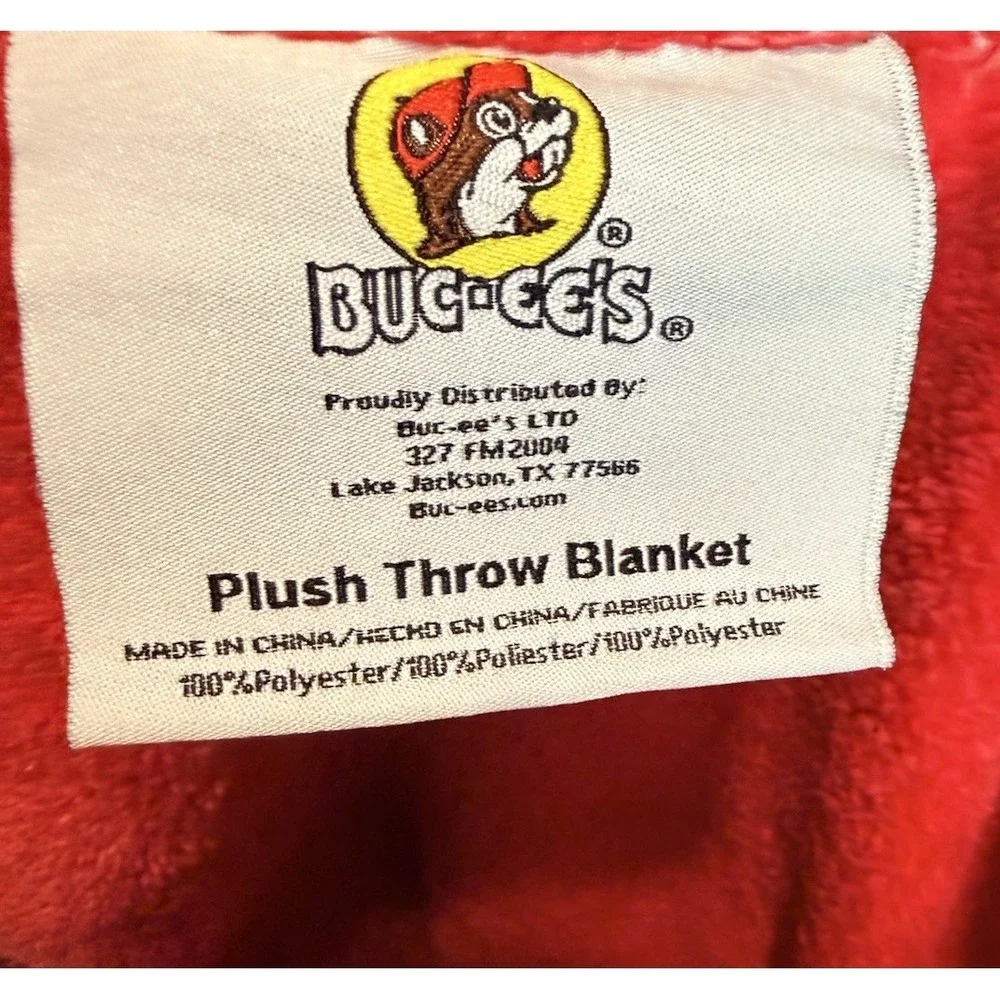 Buc-ee's It's Beginning‎ to Look A Lot Like Buc-we'd Holiday 2023 Blanket
